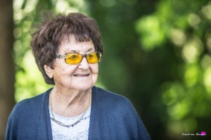 reportage photo naturel d'un anniversaire en extérieur 